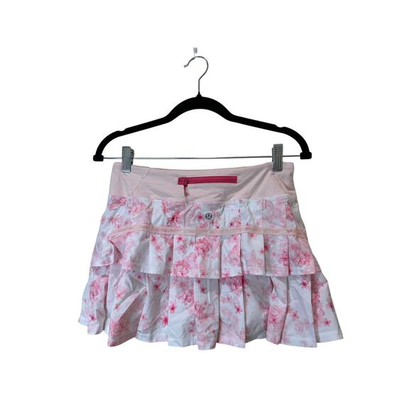 Lululemon Sz 4 Run Pace Setter Skirt Frangipani Parfait Pink Rare EXCELLENT! - Picture 1 of 5